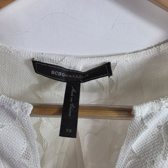 BCBGMAXAZRIA lace V neck Bell sleeves blouse - Picture 4 of 6